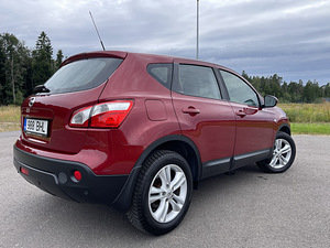 Nissan Qashqai 2012a. 2.0 bensiin 4×4 Automaat 131000km (5 foto / 15)