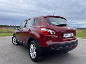 Nissan Qashqai 2012a. 2.0 bensiin 4×4 Automaat 131000km (8 foto / 15)