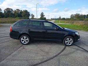 Skoda Octavia 1.6tdi 77kW 4x4 (2 foto / 12)