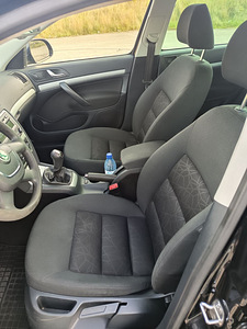 Skoda Octavia 1.6tdi 77kW 4x4 (5 foto / 12)