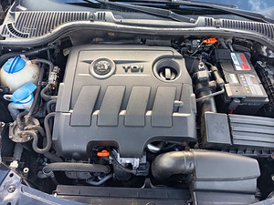 Skoda Octavia 1.6tdi 77kW 4x4 (11 foto / 12)