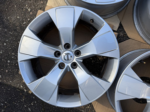 18" Volvo originaalveljed 5x108 (6 foto / 7)