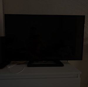 Телевизор (Philips) (1 фото из 3)