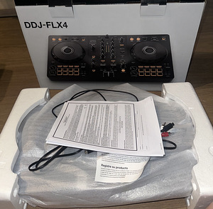 The Pioneer DJ DDJ-FLX4 (2 foto / 2)