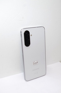 Samsung Galaxy A56 5G 8/256GB Lightgray (3 фото из 4)