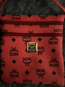 Сумка MCM (1 фото из 2)