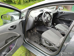 Seat leon (5 foto / 9)