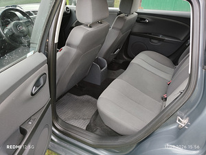 Seat leon (6 foto / 9)