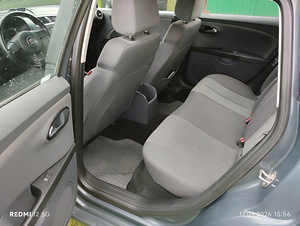 Seat leon (7 foto / 9)
