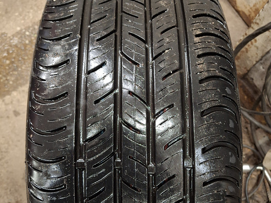 Продаются летние шины Continental 235/45/R17