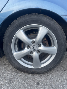 Honda Civicu rattad (3 foto / 8)