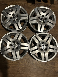Volkswagen golf originaal veljed 5x100 (1 foto / 8)