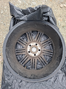 Продаются оригинальные 18" литые диски Toyota RAV4 (2 фото из 3)
