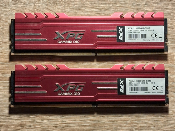 Продаю две планки RAM по 8GB (можете предложить свою цену)