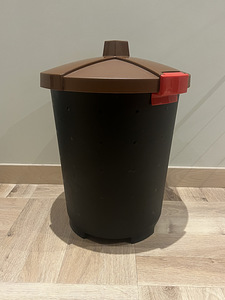 45 l prügikast (1 foto / 1)