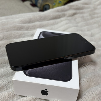 iPhone 15 Pro 256GB чёрный BH88%