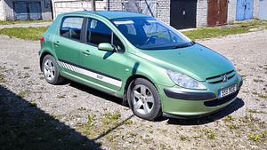 Peugeot 307 (3 foto / 8)