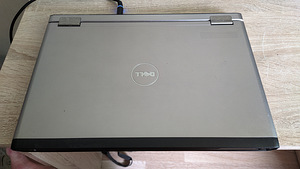 DELL (3 foto / 4)