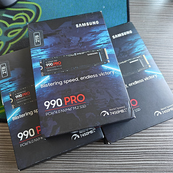 Samsung 990 Pro 2TB nvme r: 7450 MB/s w: 6900 MB/s, PCIe 4.0