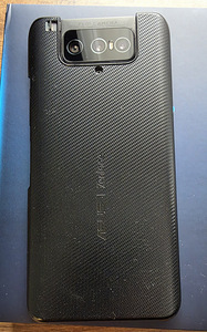 Asus Zenfone 7 (128 GB) — Ideaalses korras, täiskomplekt (2 foto / 2)