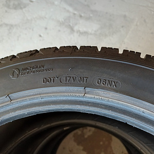 Michelin X-ICE Snow 225/45/18 (4 foto / 5)