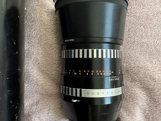 Carl Zeiss Jena DDR 180mm f/2.8 Sonnar objektiiv
