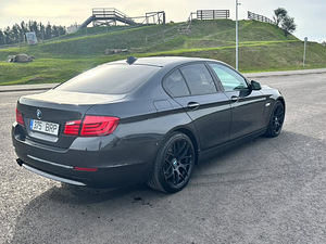 BMW 520 (4 foto / 6)