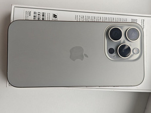 iPhone 15 Pro (1 фото из 10)