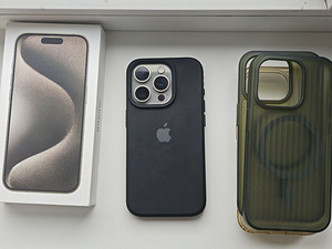 iPhone 15 Pro (10 фото из 10)