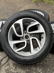 16" Opel Crossland originaalveljed 4x108 + naastrehvid (1 foto / 7)