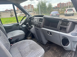 Ford Transit (3 foto / 6)