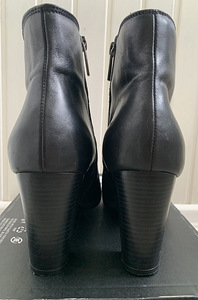 Кожаные демисезонные полусапоги ModaBella р.40 (4 фото из 5)