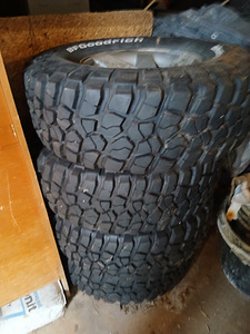 BF Goodrich Mud Terrain 305/70 R16 (3 foto / 3)