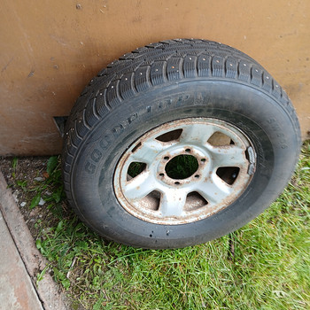 Goodride Frostextreme 245/70 R16