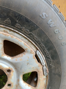 Goodride Frostextreme 245/70 R16 (2 foto / 3)