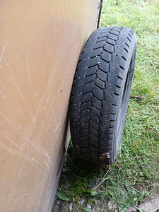 Michelin Agilis Snow-Ice 205/75 R16 C (1 foto / 3)