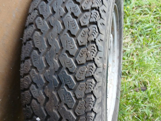 Nõukaaegsed rehvid koos velgedega 165/80 R13