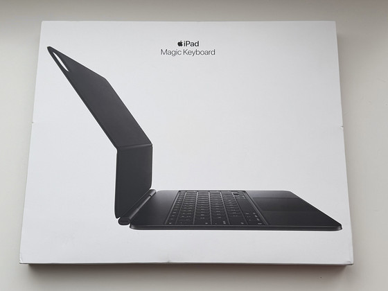 Apple Magic Keyboard for iPad Pro 13 (M4/M5) , Black