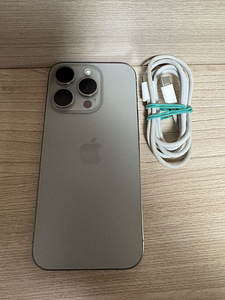 Apple iPhone 15 Pro 512GB Natural titanium (2 фото из 2)