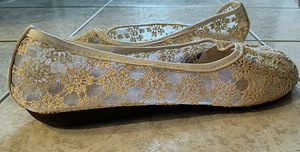 Новые беловатые с кружевным узором nr 42 (6 фото из 6)