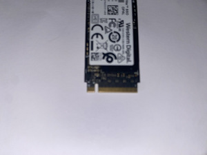 Western Digital 256GB SN730 NVMe SSD (3 фото из 3)