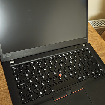 Lenovo ThinkPad T495s / Ryzen 5 PRO / 16 ГБ / 500 ГБ SSD / W