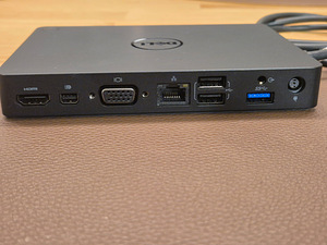 Док-станция Dell WD15 USB-C + зарядное устройство Dell 130W, адаптер (3 фото из 6)
