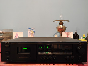 Nakamichi CR-2. (1 фото из 10)