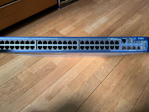 H3C S5500 Switch 48 port (1 foto / 4)