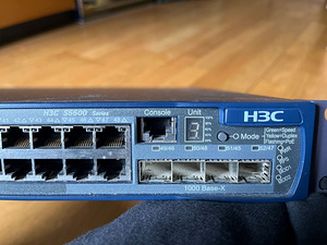H3C S5500 Switch 48 port (3 foto / 4)