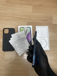 iPhone 14 (4 фото из 8)