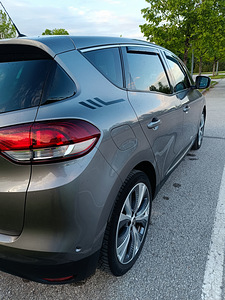 Renault Scenic Intens 1.3 TCe 103 kW 2021 (4 foto / 13)