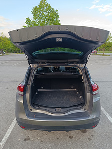 Renault Scenic Intens 1.3 TCe 103 kW 2021 (8 foto / 13)