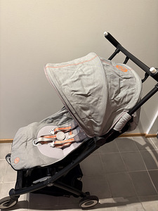 Лёгкая прогулочная коляска Cybex Libelle (1 фото из 6)